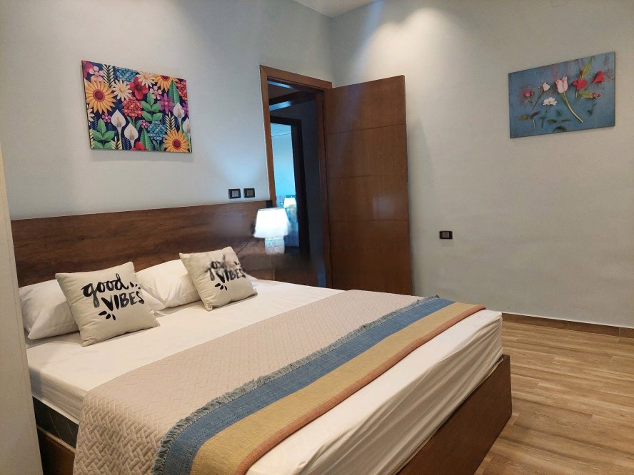 Marina 5 chalet Master Bedroom 1